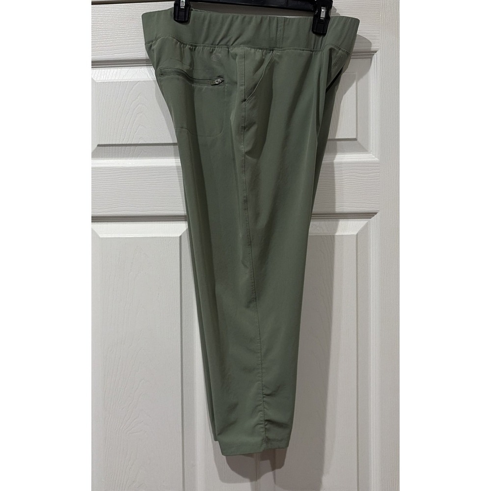 Reel Legends Capris Women Size L Green Pull On Lightweight Pockets Stretch Pants - Picture 6 of 8